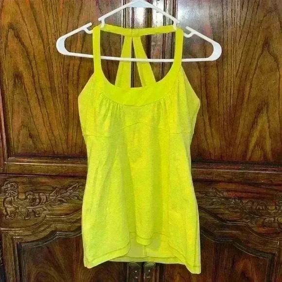 Lululemon Scoop Me Up Tank
Tonka Stripe Split Pea/Heathered Split Pea/Split Pea - Picture 6 of 15